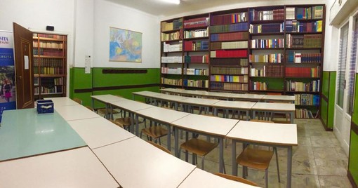 Stai pensando ad un percorso universitario ma non hai ancora le idee chiare? La Segreteria dell'Istituto Galileo Galilei di Arma di Taggia ti aspetta per aiutarti a sciogliere ogni dubbio!