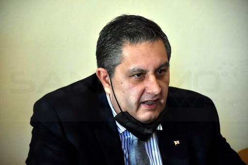 Nuovo anno scolastico, Toti: "Sia un ritorno alla normalità senza mascherine"