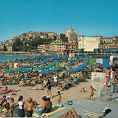 ACCADDE OGGI, 4 SETTEMBRE 1980. Turismo a gonfie vele: +8% rispetto al 1979 ACCADDE OGGI, 4 SETTEMBRE 1980. Turismo a gonfie vele: +8% rispetto al 1979