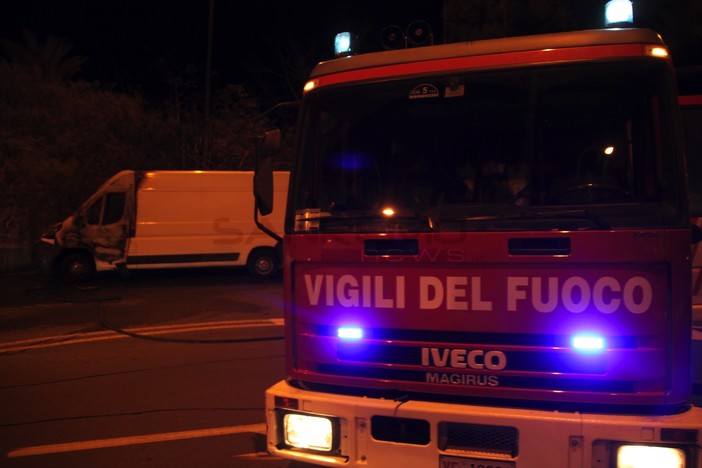 Ranzo: a fuoco il locale caldaia di un'abitazione, intervento dei proprietari e dei Vigili del Fuoco Ranzo: a fuoco il locale caldaia di un'abitazione, intervento dei proprietari e dei Vigili del Fuoco