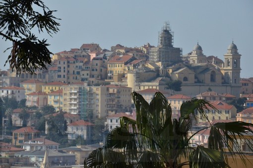 Imperia: proposto dalle famiglie Badano e Littardi al via l'operazione culturale Hospes natus hospes colle’ Imperia: proposto dalle famiglie Badano e Littardi al via l'operazione culturale Hospes natus hospes colle’