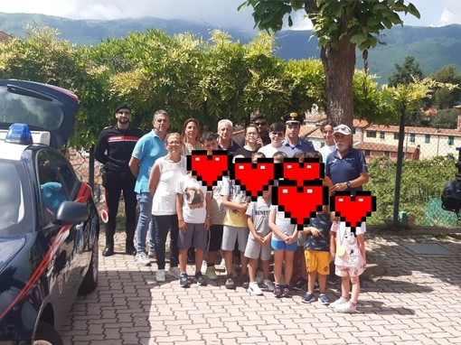 Aurigo: questa mattina l'incontro dei giovani al mini centro estivo con i Carabinieri (Foto) Aurigo: questa mattina l'incontro dei giovani al mini centro estivo con i Carabinieri (Foto)