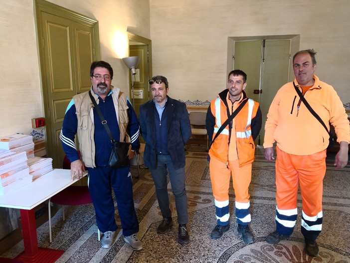 Pontedassio: nuovo appalto per la raccolta rifiuti. I lavoratori chiedono chiarezza. Oggi hanno incontrato il Sindaco accompagnati dal sindacalista Uil Luigi La Marca