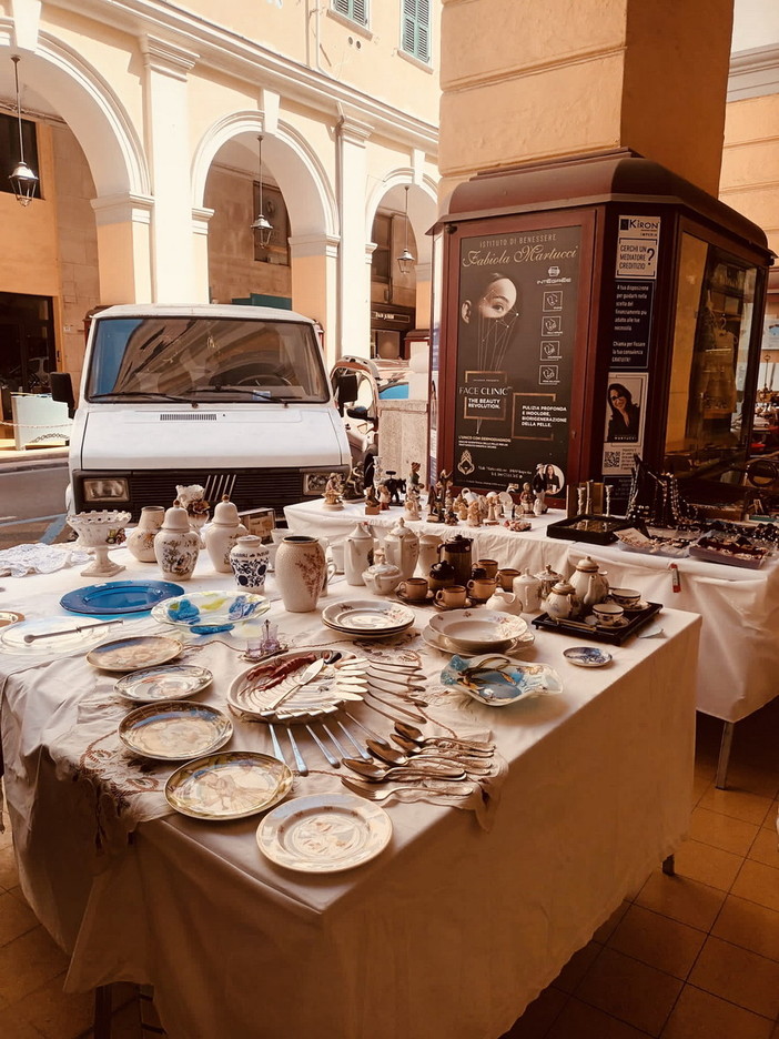 Il centro storico di Oneglia in festa, tornano ImperiAntiquaria e il Mercatino degli Orti