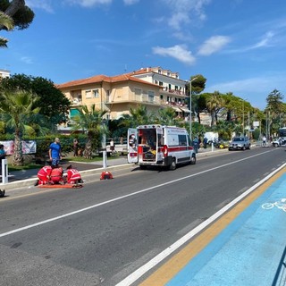 Diano Marina: scontro auto-moto sull'Aurelia, due feriti non gravi trasportati in ospedale (Foto) Diano Marina: scontro auto-moto sull'Aurelia, due feriti non gravi trasportati in ospedale (Foto)