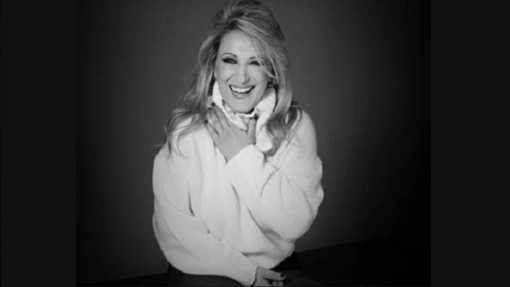 Katia Follesa in ‘No vabbè, mi adoro’ al teatro Ariston di Sanremo