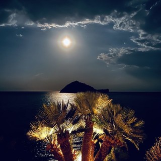 Il 28-29-30 aprile, Le Vele Alassio con "On the Wave" vi aspettano per il loro primo evento che anticipa la stagione estiva 2023