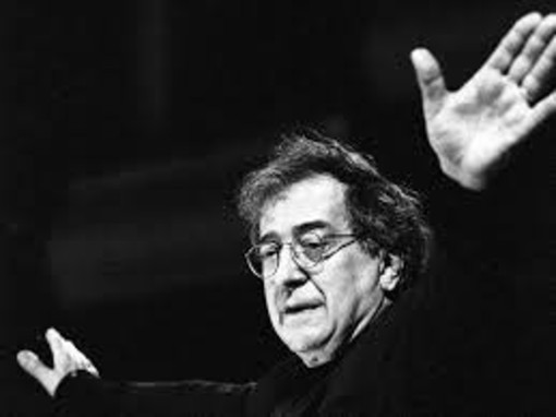 ACCADDE OGGI, 22 MAGGIO 1990. Il compositore Luciano Berio regala la sua villa di Oneglia alla Soms