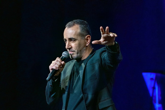 Simone Regazzoni protagonista della rassegna ‘Vivere con filosofia' al Teatro Cavour di Imperia