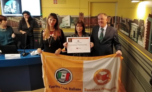 Rebecca Viale, Vice Sindaco di Limone Piemonte, e Beppe Carlevaris, Vice Presidente ATL del Cuneese, con l'Assessore Regionale al Turismo Vittoria Poggio