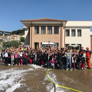 San Bartolomeo al Mare: a scuola con la Protezione Civile, i volontari incontrano gli alunni della Primaria ‘Alba Filipponi’