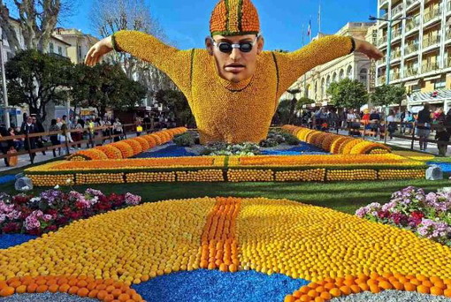 Esposizione dei motivi di Agrumi ai Giardini Biovès di Mentone Esposizione dei motivi di Agrumi ai Giardini Biovès di Mentone