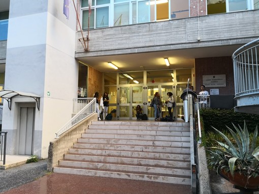 Sul portale del liceo Vieusseux nessun riferimento al caso Auricchia