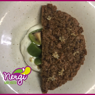 Mercoledì Veg: Nergi, panna acida e cialda al muscovado Mercoledì Veg: Nergi, panna acida e cialda al muscovado