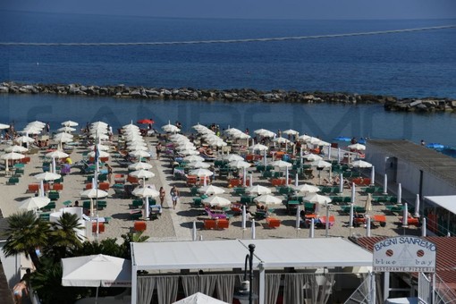 Turismo: a luglio boom di italiani, Toti e Berrino “Liguria regina dell’estate. Verso il tutto esaurito anche ad agosto e settembre”
