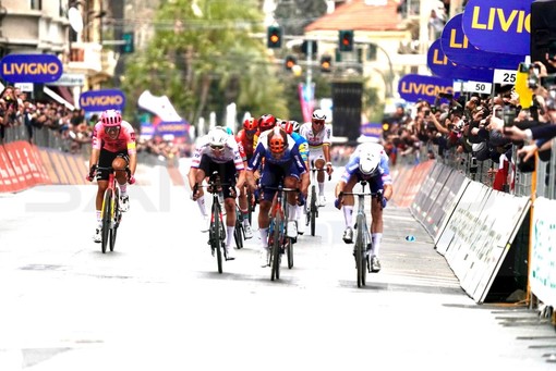 Nella gallery le più belle foto dell'arrivo e della premiazione