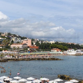 Camere di Commercio Riviere di Liguria: riapertura a rischio per pubblici esercizi e bagni marini
