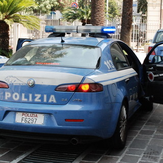 Sanremo: straniero sfugge ad un controllo di Polizia, caccia all'uomo che viene fermato poco dopo in centro