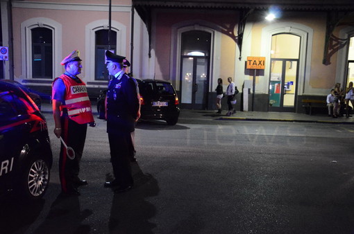Bordighera: accoltellamento l'altra notte di fronte alla stazione ferroviaria, arresto dei Carabinieri
