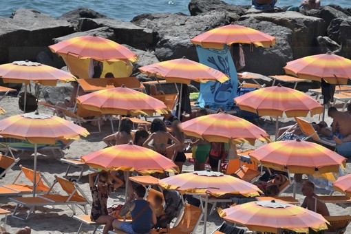 Sentenza demanio e mazzata ai balneari: FdI “Dal Consiglio di Stato un colpo mortale al turismo”