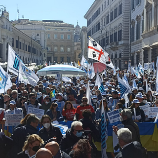 Più di 400 balneari liguri oggi a Roma per dire "Sì alla riforma, no alla rottamazione delle concessioni"