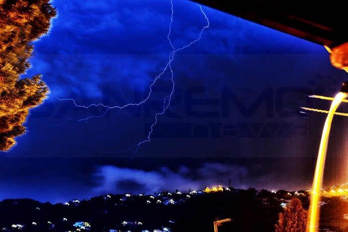 Maltempo e allerta gialla: stanotte forti temporali ma pioggia tra i 15 e i 20 mm sulla nostra provincia (Foto)