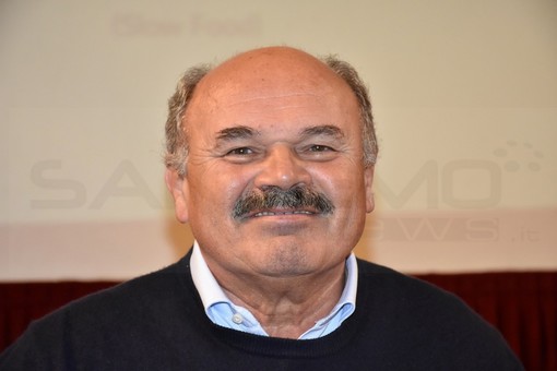 Oscar Farinetti ospite dell'evento 'Natura e Benessere' al Teatro Cavour di Imperia