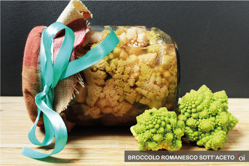 MercoledìVeg di Ortofruit: oggi prepariamo il broccolo romanesco sott’aceto