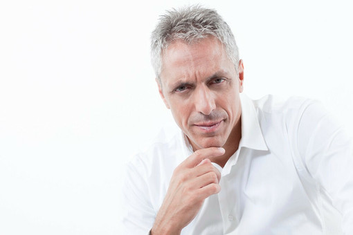 Spettacolo di Max Pisu al Teatro delle Opere Parrocchiali di Imperia