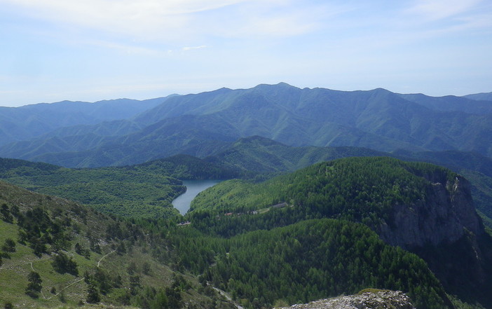 Domenica prossima una escursione all'anello attorno al Monte Pietravecchia con Ponente Experience Domenica prossima una escursione all'anello attorno al Monte Pietravecchia con Ponente Experience