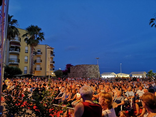 San Bartolomeo al Mare, al via un’estate ricca di eventi tra cultura, musica, passeggiate e tradizione San Bartolomeo al Mare, al via un’estate ricca di eventi tra cultura, musica, passeggiate e tradizione