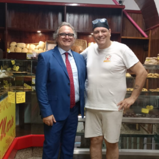 Imperia, Mario Ragazzo entra nel Civ di Porto Maurizio e celebra la sua prima Notte Bianca