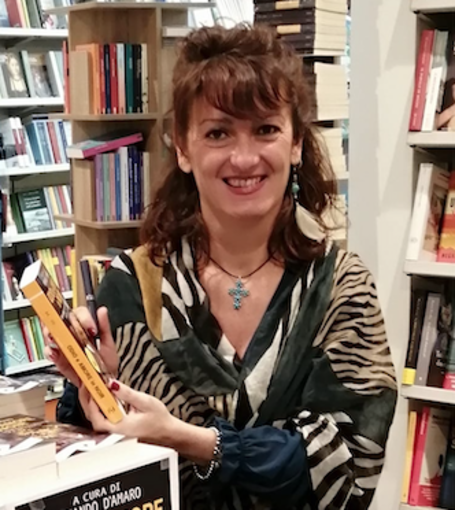 Costarainera: sabato prossimo in biblioteca sarà ospite la 'penna leggera' di Morena Fellegara Costarainera: sabato prossimo in biblioteca sarà ospite la 'penna leggera' di Morena Fellegara