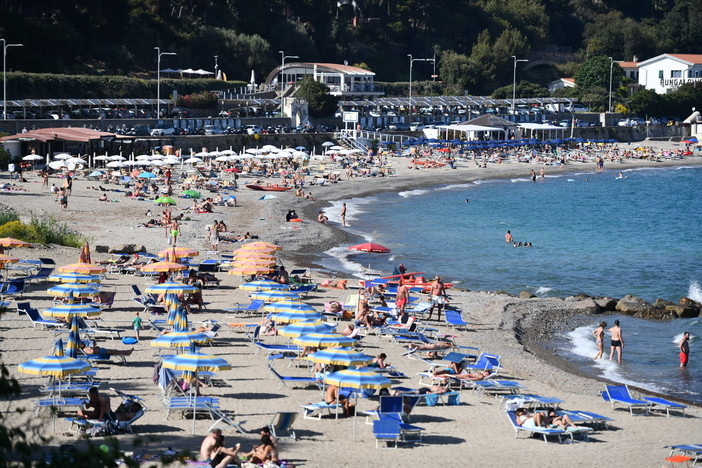 Turismo: pienone di fine luglio che prelude a un agosto da 'sold out' in tutta la provincia, a Sanremo 'invasione' di francesi