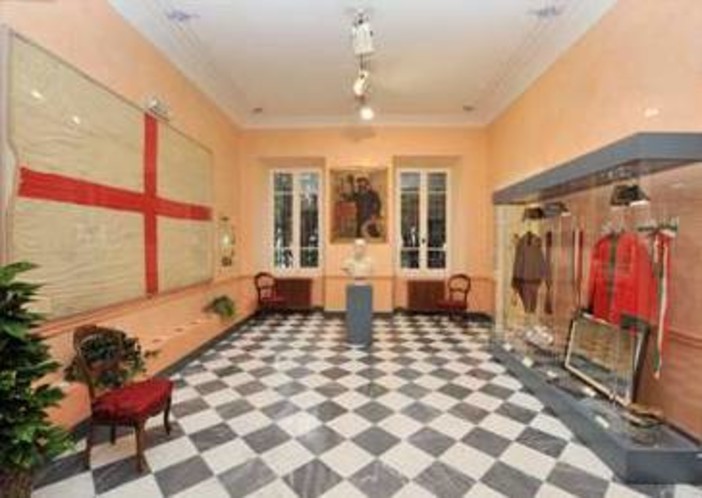 Diano Marina: domani sera al Marm nuovo appuntamento serale extra omnes