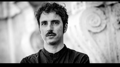 Mario Desiati a Cervo per la lezione su "La stanza degli spiriti" Mario Desiati a Cervo per la lezione su "La stanza degli spiriti"