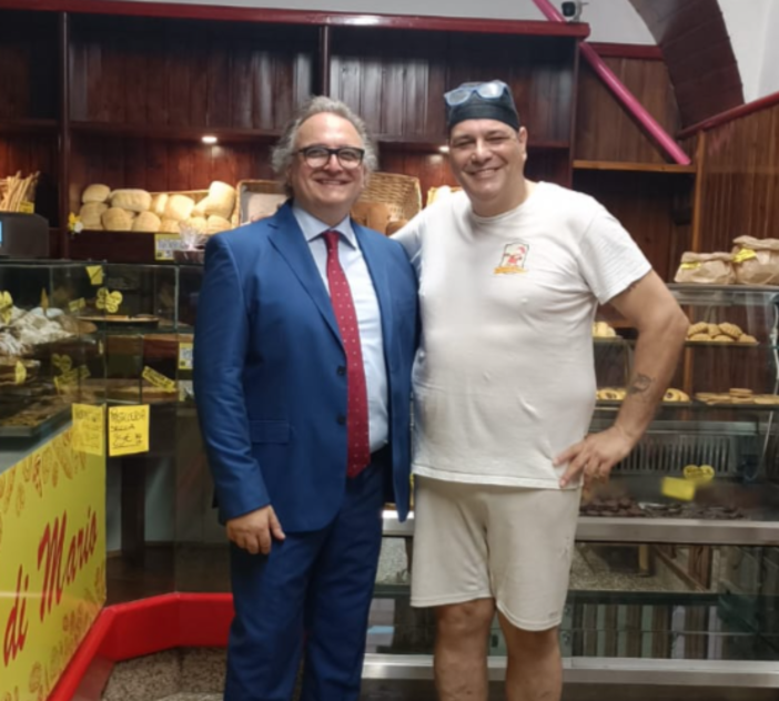 Imperia, Mario Ragazzo entra nel Civ di Porto Maurizio e celebra la sua prima Notte Bianca Imperia, Mario Ragazzo entra nel Civ di Porto Maurizio e celebra la sua prima Notte Bianca