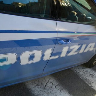 Imperia: porto abusivo di armi, 20enne italiano denunciato dalla Polizia per possesso di un coltello a serramanico