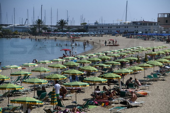 L'appello della Confesercenti provinciale in vista del prossimo weekend pasquale: “Mare 365 giorni l’anno” L'appello della Confesercenti provinciale in vista del prossimo weekend pasquale: “Mare 365 giorni l’anno”