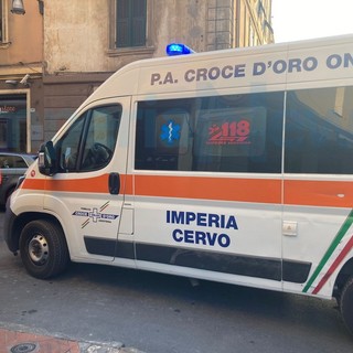San Bartolomeo al Mare: cade da solo da un mezzo per disabili, 80enne portato in ospedale