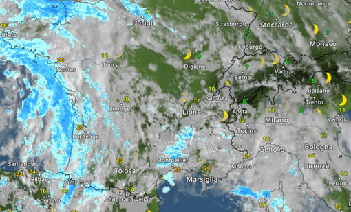 Pioggia, vento e temporali in arrivo: tra giovedì e venerdì previste precipitazioni e una mareggiata Pioggia, vento e temporali in arrivo: tra giovedì e venerdì previste precipitazioni e una mareggiata