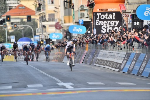 Milano-Sanremo 2022: Matej Mohoric ha vinto la 'Classicissima di primavera', ma vince anche la Liguria (Foto)