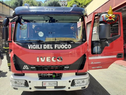 Vigili del Fuoco chiedono fondi per un calendario? Assolutamente no, attenzione alle truffe! Vigili del Fuoco chiedono fondi per un calendario? Assolutamente no, attenzione alle truffe!