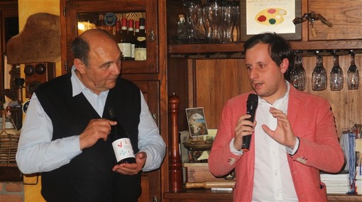 Alle Macine del Confluente di Badalucco una meravigliosa serata dedicata alla scoperta dell'Ormeasco e del Nirasco con i deliziosi piatti dello chef Giancarlo Borgo. Alle Macine del Confluente di Badalucco una meravigliosa serata dedicata alla scoperta dell'Ormeasco e del Nirasco con i deliziosi piatti dello chef Giancarlo Borgo.