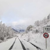 Maltempo sulla provincia: nevica sulle alture a Bignone, San Romolo, Triora e sul Colle di Nava