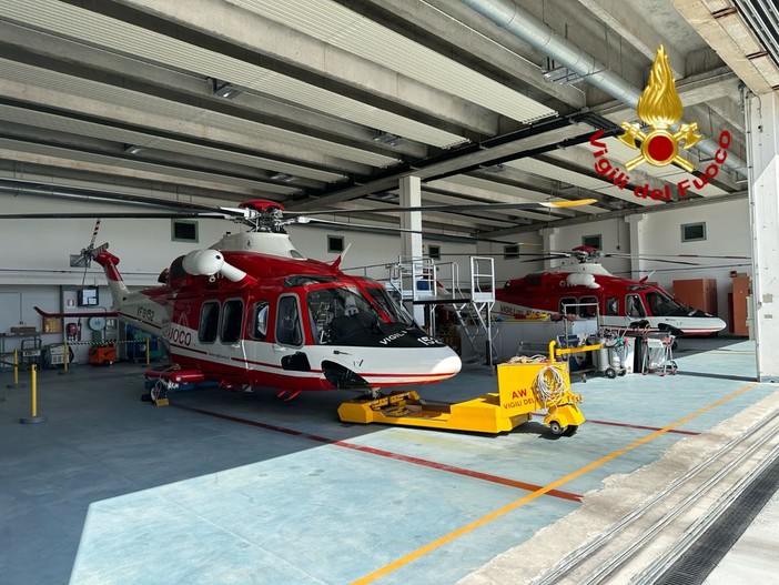 I vigili del fuoco della Liguria hanno un nuovo elicottero per essere ancora più operativi (Foto)