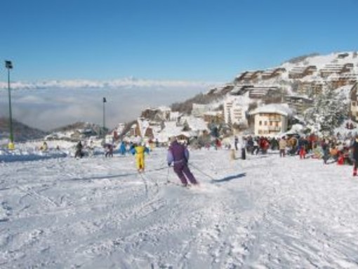 L'orario completo del servizio navetta per le vacanze natalizie tra Frabosa Sottana, Artesina e Prato Nevoso organizzato da Mondolè L'orario completo del servizio navetta per le vacanze natalizie tra Frabosa Sottana, Artesina e Prato Nevoso organizzato da Mondolè