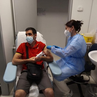 Coronavirus: da lunedì prossimo 'Open day' vaccinali tutta la settimana negli hub provinciali