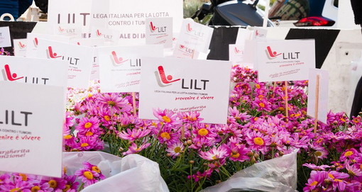 Iniziativa Lilt: "Se il Covid ha fatto sfiorire le margherite della prevenzione, il nostro impegno verso chi è in difficoltà non è venuto meno" Iniziativa Lilt: "Se il Covid ha fatto sfiorire le margherite della prevenzione, il nostro impegno verso chi è in difficoltà non è venuto meno"