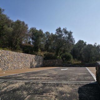 Imperia: nuovo parcheggio di Artallo pronto per l'apertura, D'Agostino "Mancano solo i lampioni, entro fine mese contiamo di averlo a disposizione" (Foto) Imperia: nuovo parcheggio di Artallo pronto per l'apertura, D'Agostino "Mancano solo i lampioni, entro fine mese contiamo di averlo a disposizione" (Foto)